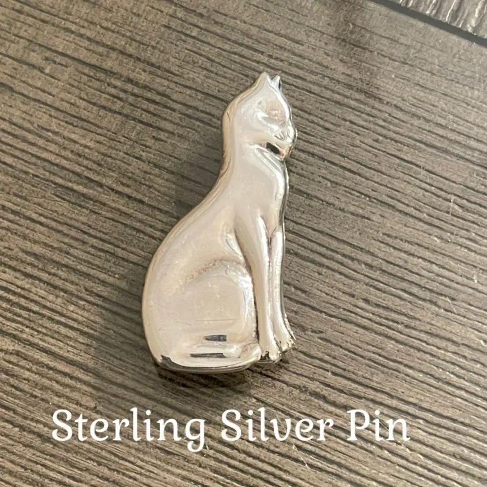Vintage Sterling Silver Cat Figurine Brooch Sitting Pretty Kitty Cat